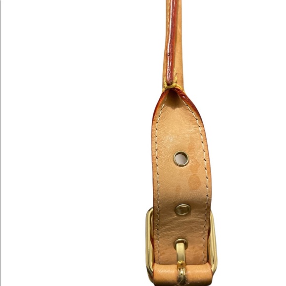 Dooney and Bourke Handbag with crossbody strap, wristlet and ID Holder - Picture 8 of 12